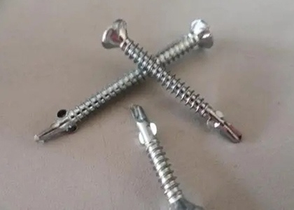 钻尾螺钉的正确使用方法